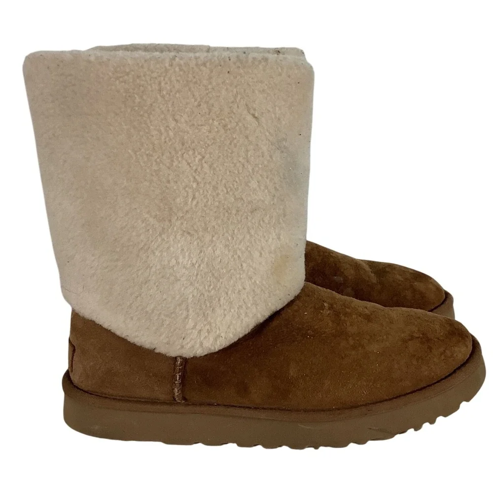 UGG Classic Short Dual Face Shearling Boots Chestnut Suede 1110476 Women 9